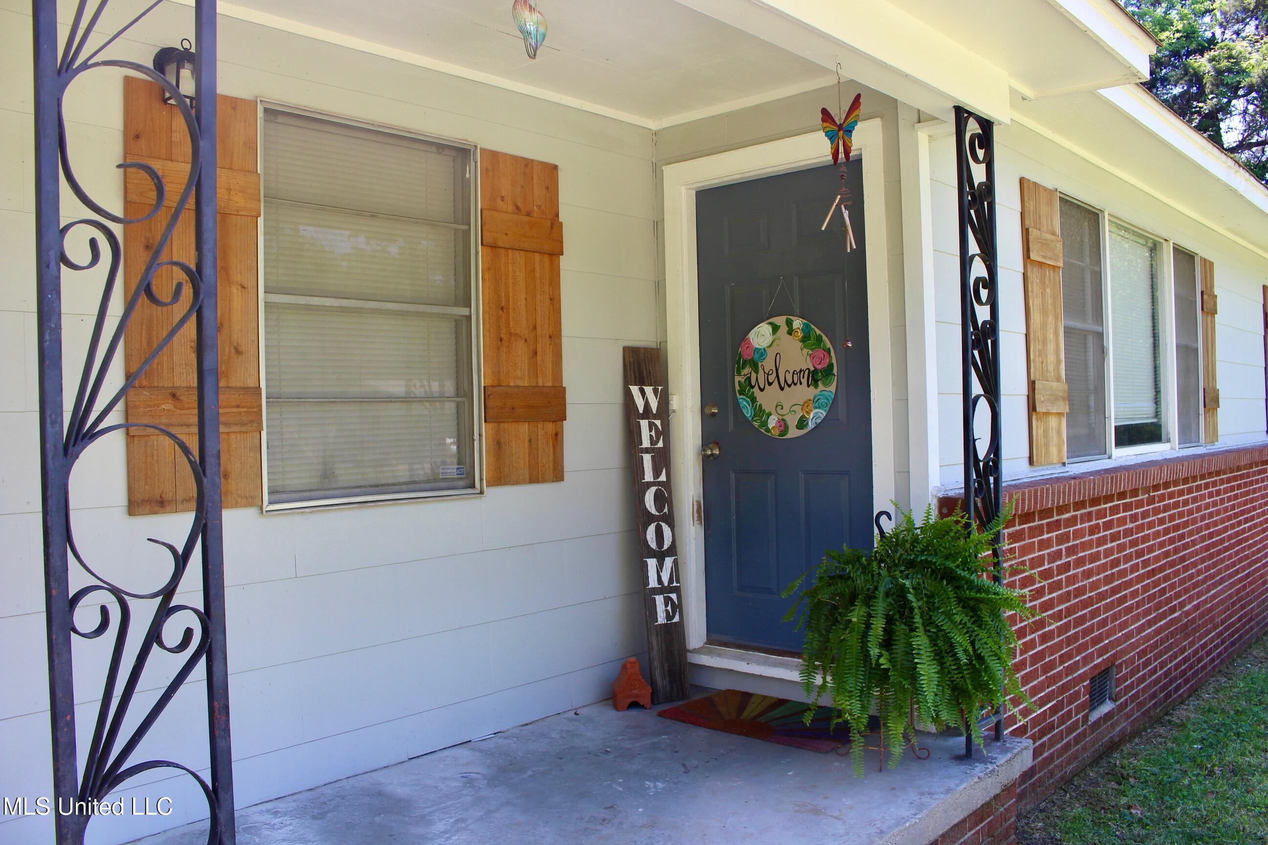 3237 Eastland Drive, Pearl, Mississippi image 2