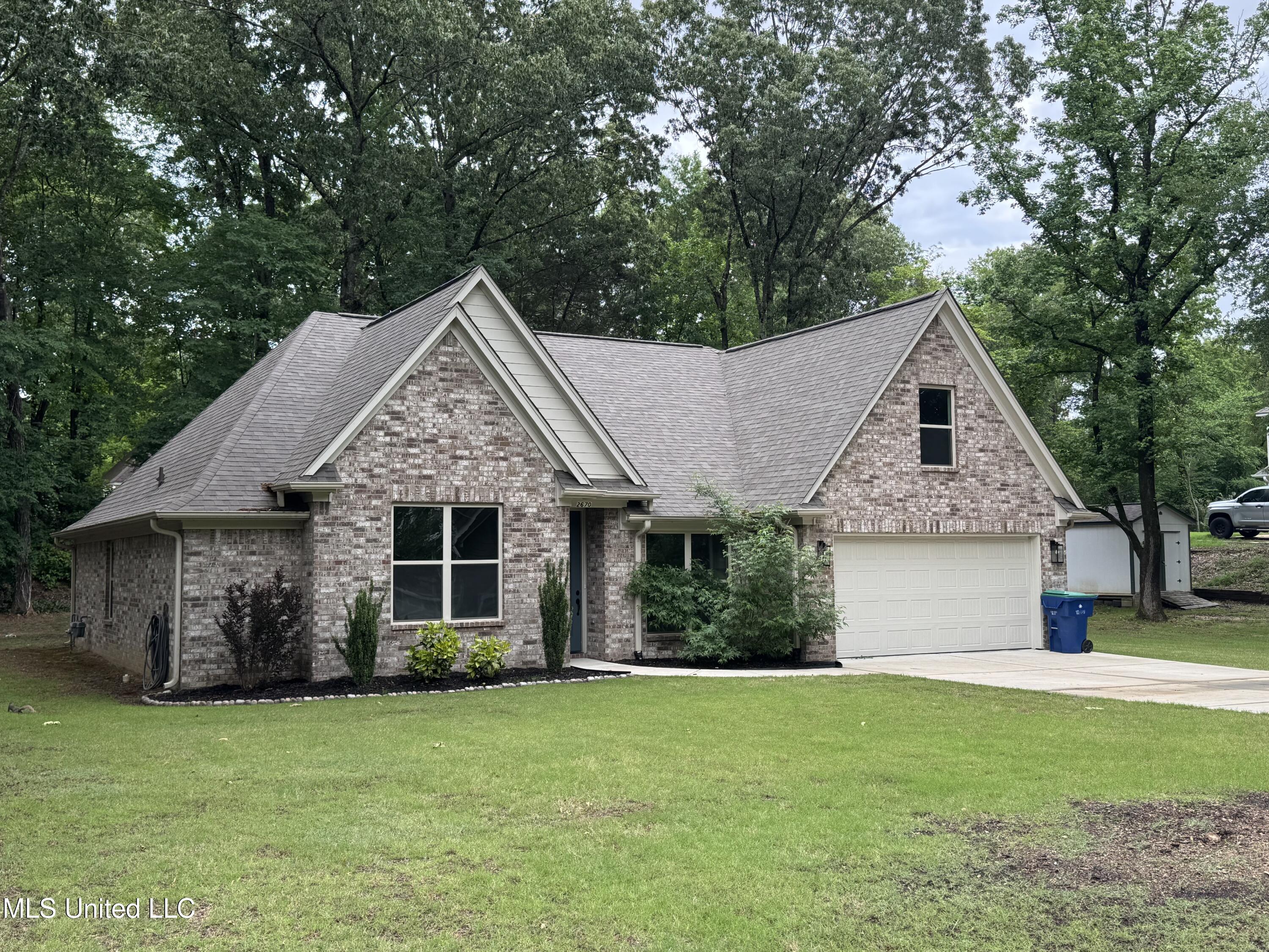 2670 Hickory Hill Drive, Nesbit, Mississippi image 1