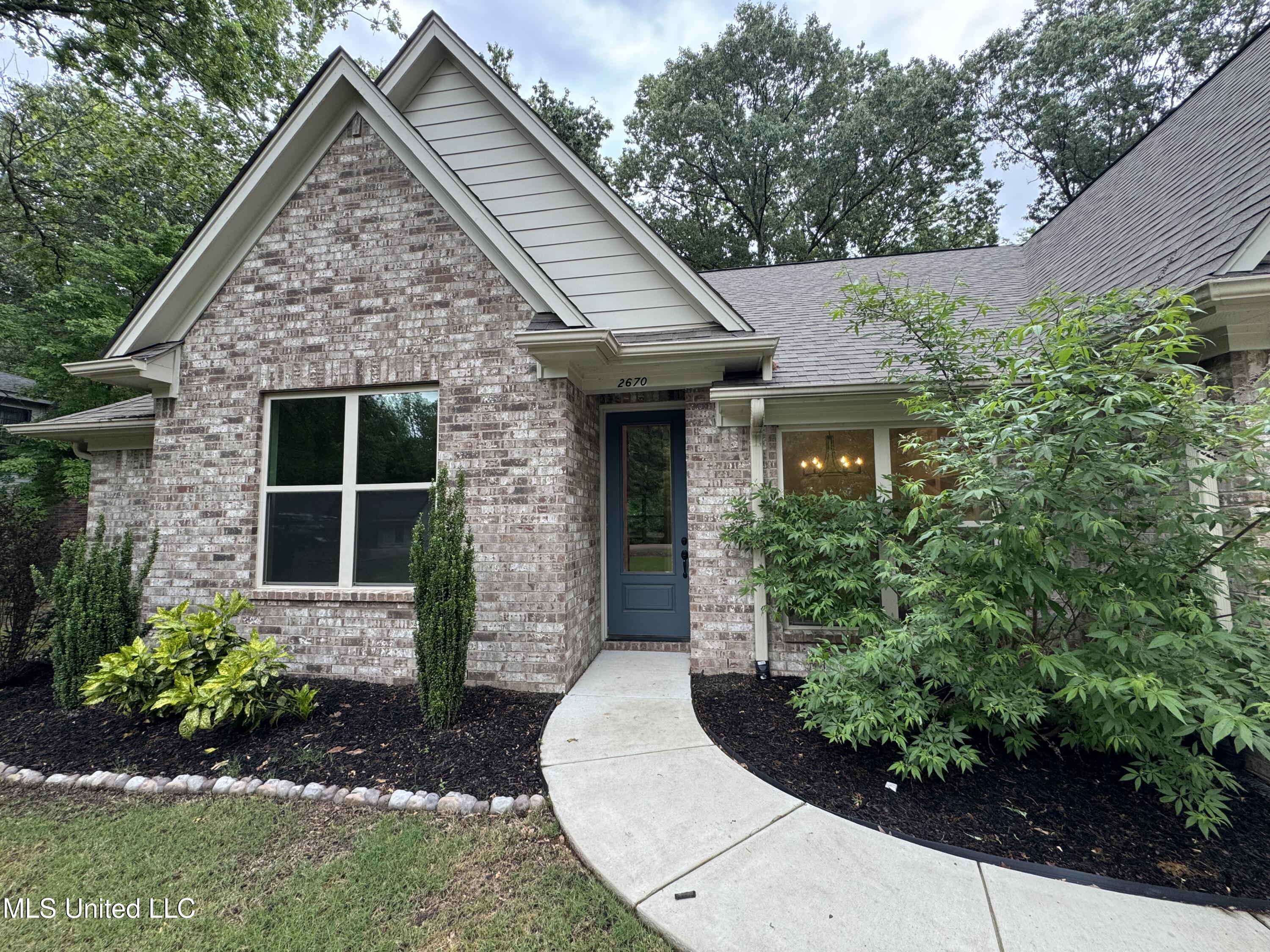 2670 Hickory Hill Drive, Nesbit, Mississippi image 2