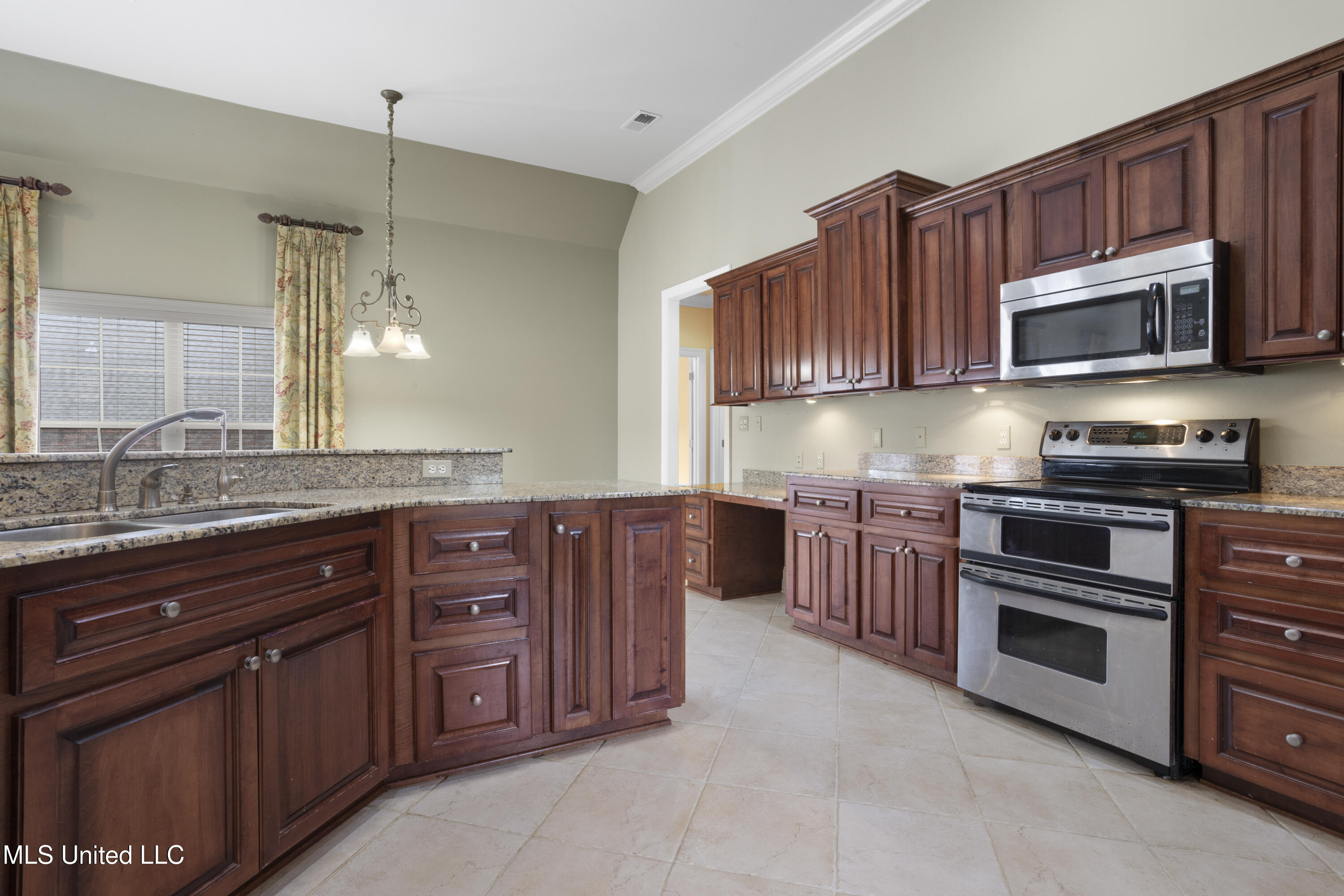 750 Doral Court, Diamondhead, Mississippi image 13