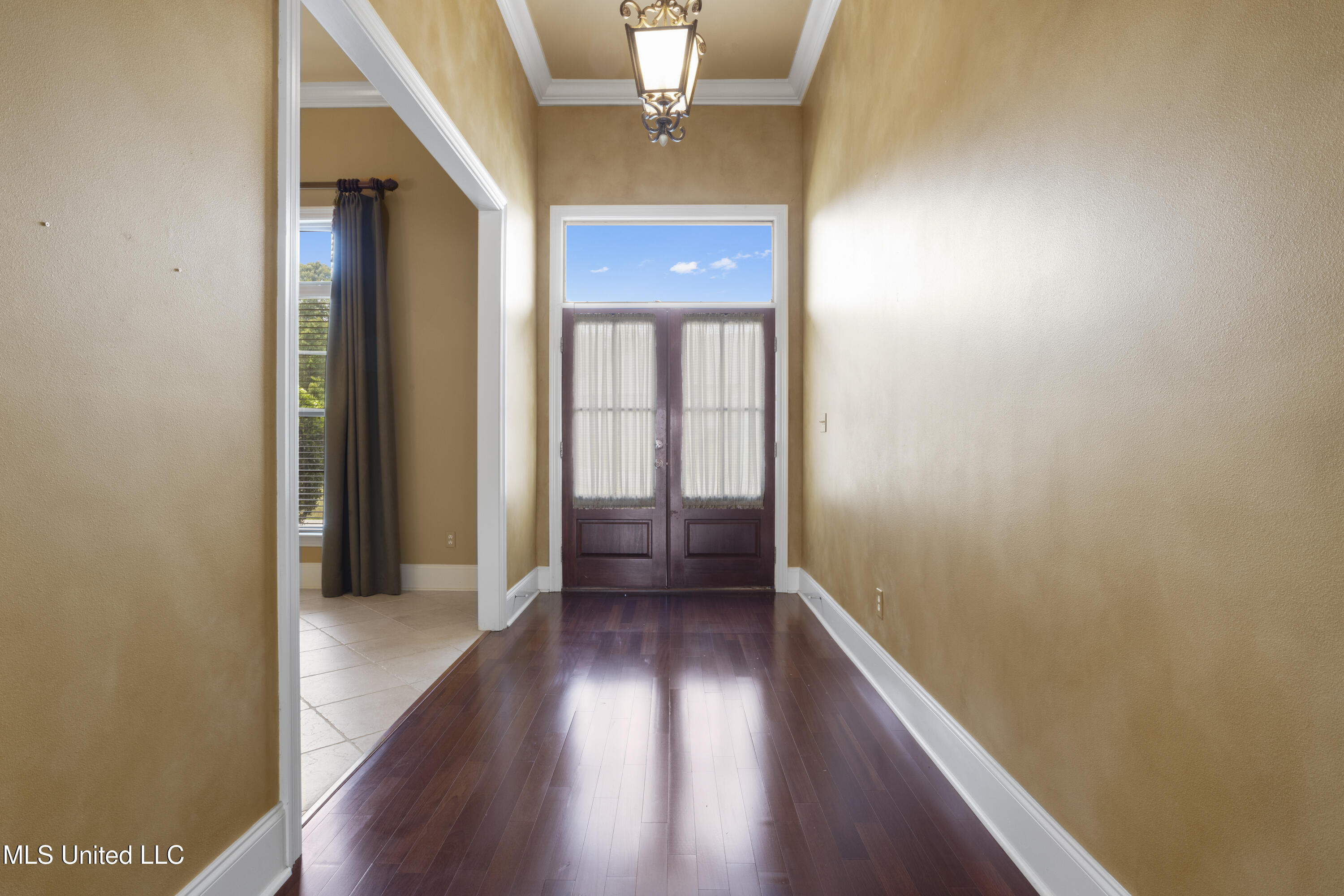 750 Doral Court, Diamondhead, Mississippi image 4