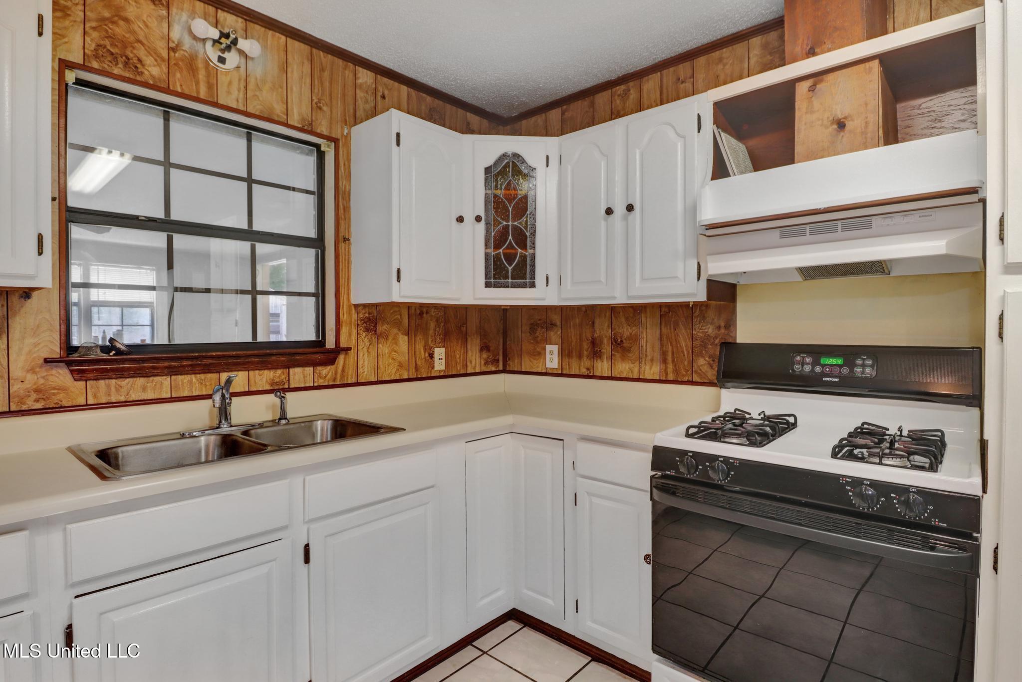 596 Tegarden Road, Gulfport, Mississippi image 11