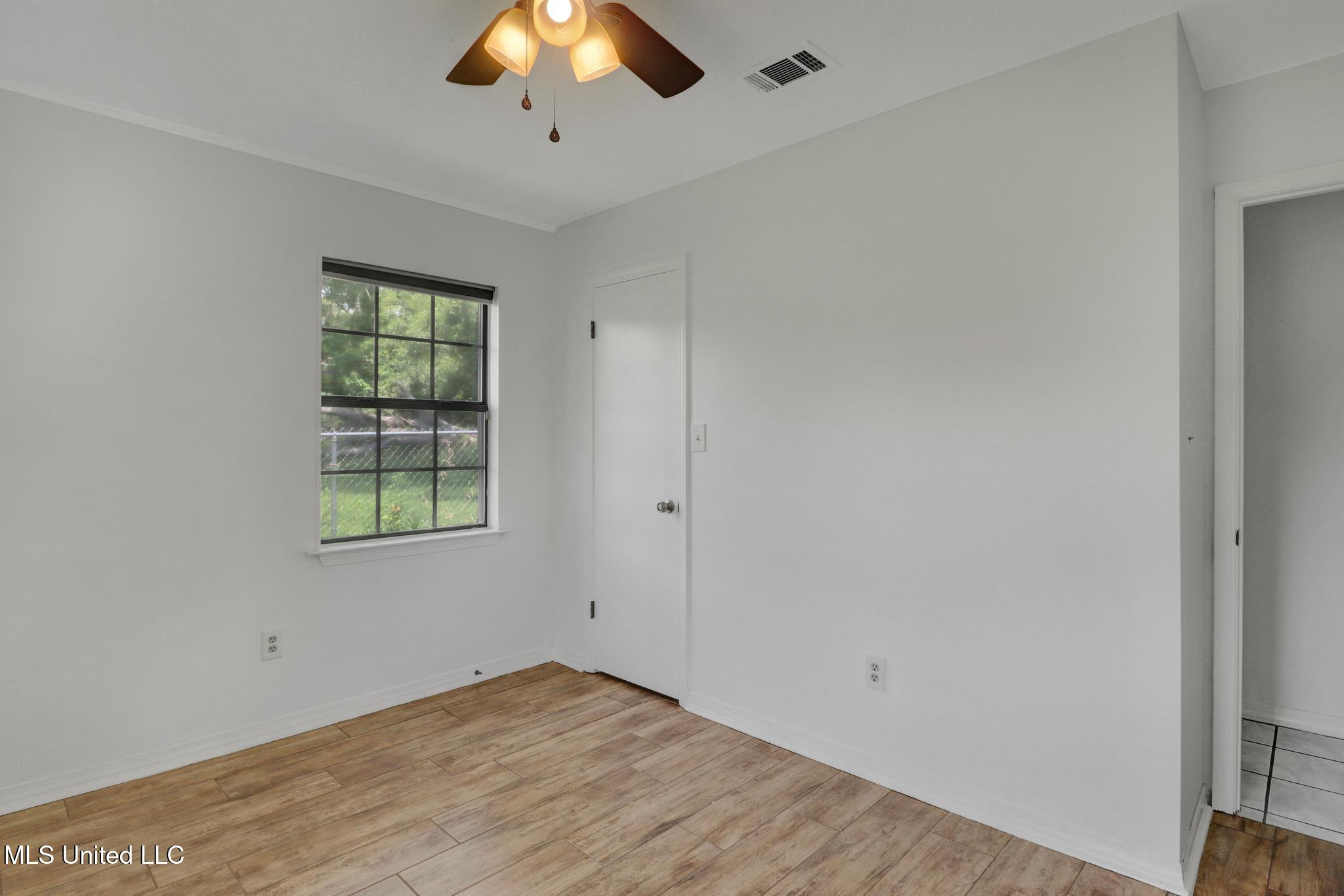 596 Tegarden Road, Gulfport, Mississippi image 22