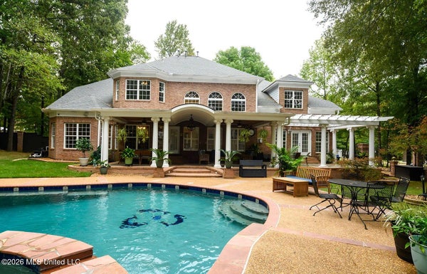 6175 AUTUMN OAKS DR, OLIVE BRANCH, MS 38654 - Image 4d5718a35dad4e5f1dbacce6037e9e8a/1872098771
