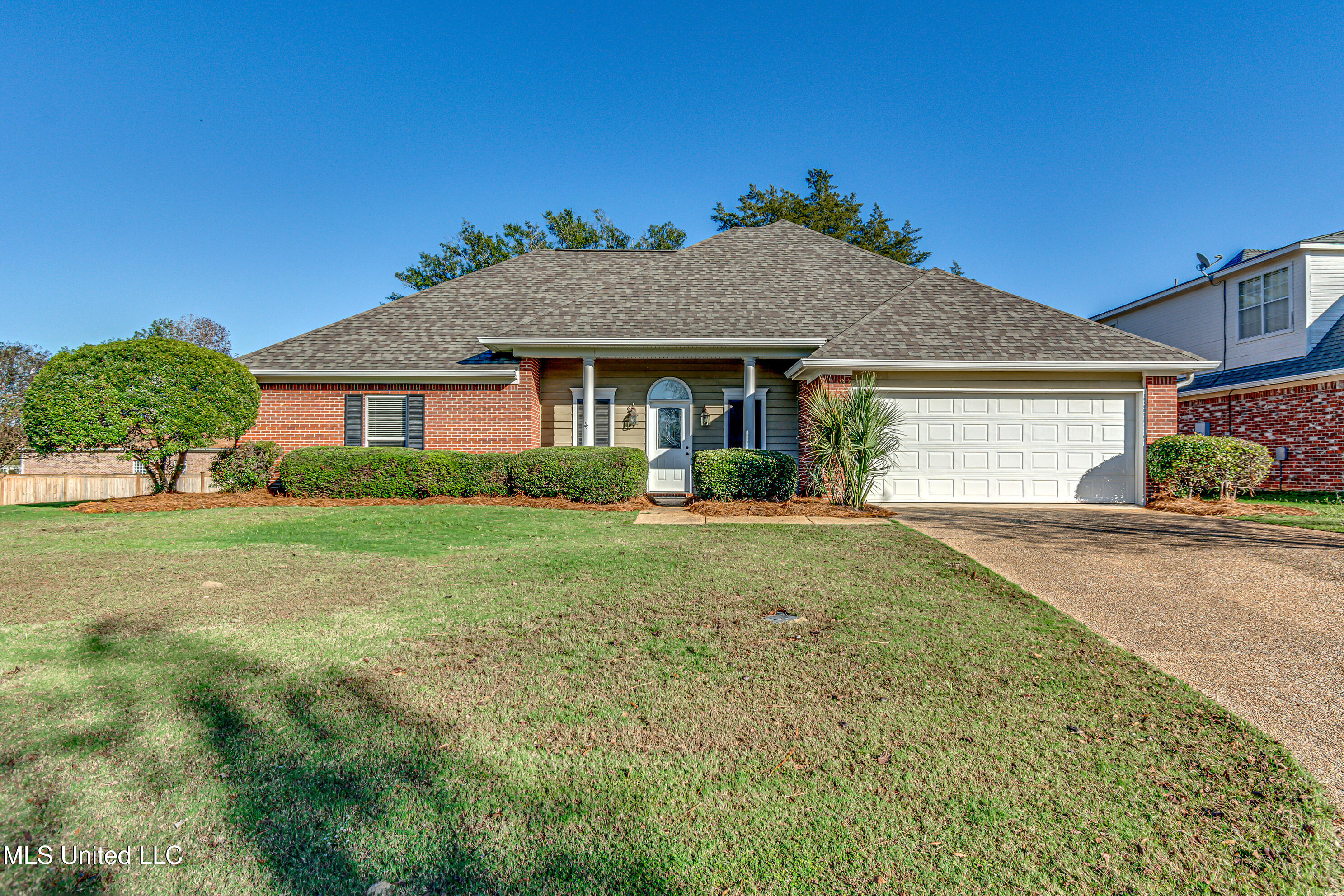 111 Pinehurst Drive, Brandon, Mississippi image 1