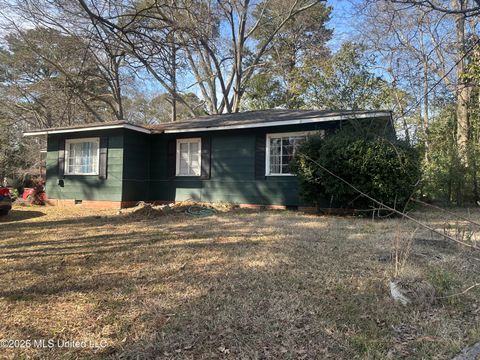 Homes For Sale - 156 Wacker Drive<br/> Jackson, MS 39206