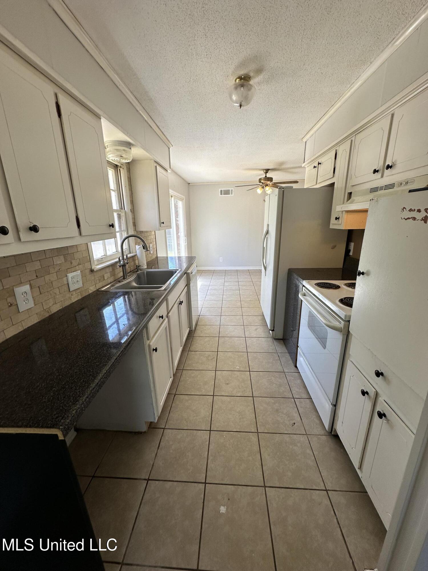 2266 Carrolton Cove, Southaven, Mississippi image 5