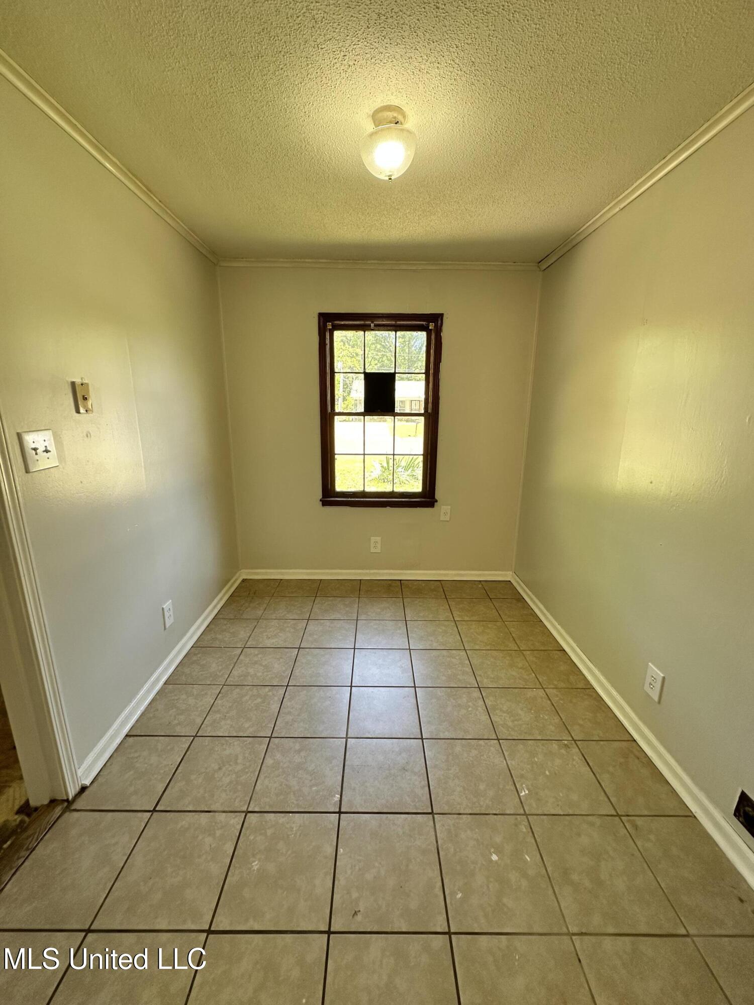 2266 Carrolton Cove, Southaven, Mississippi image 4