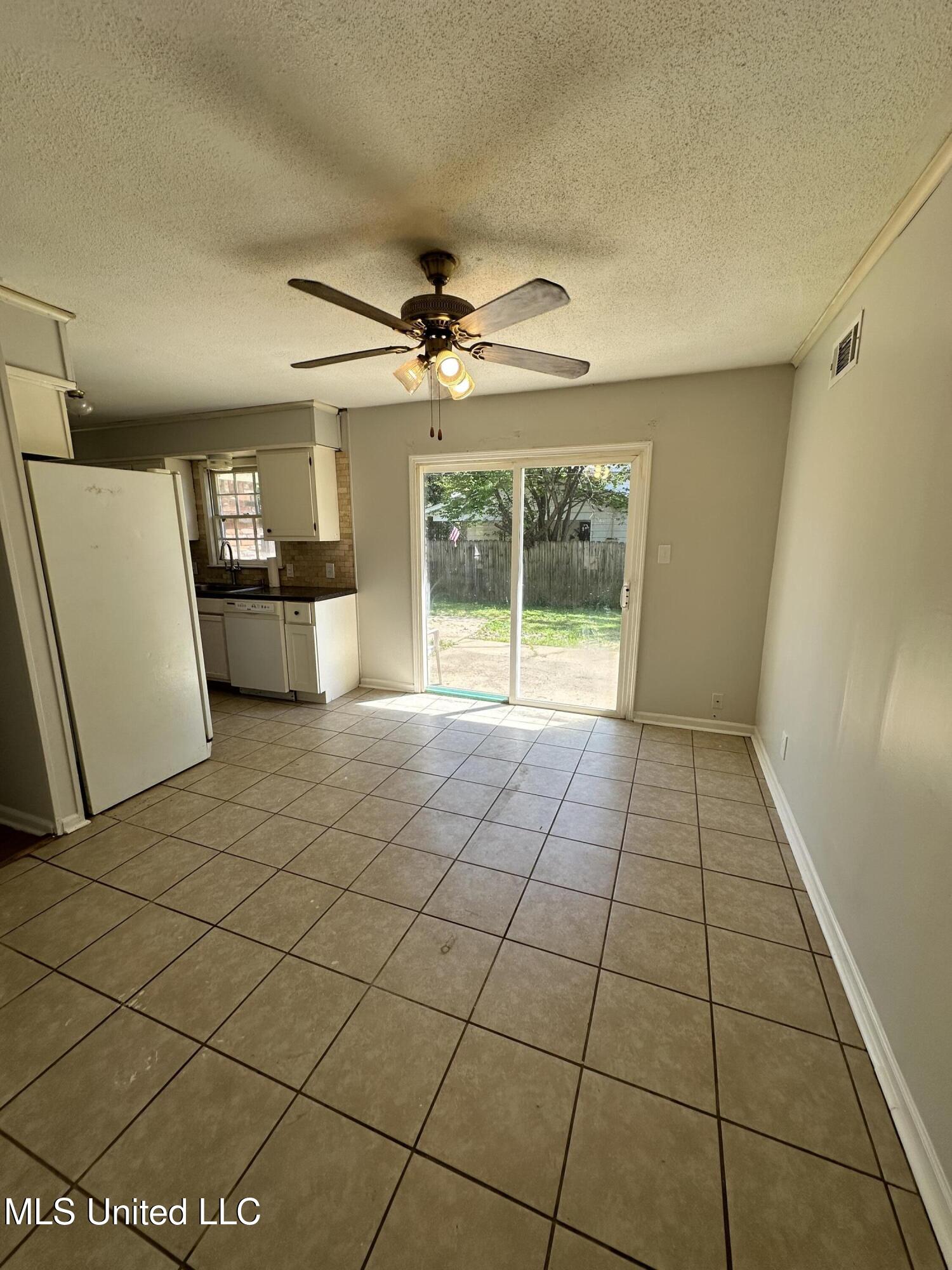 2266 Carrolton Cove, Southaven, Mississippi image 6