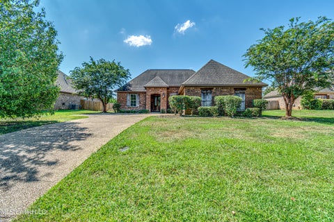 Homes For Sale - 991 N Azalea Drive<br/> Madison, MS 39110