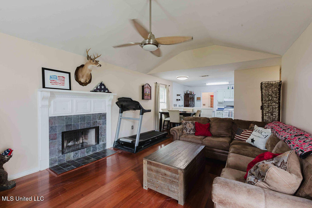 135 Eagle Drive, Brandon, Mississippi image 4
