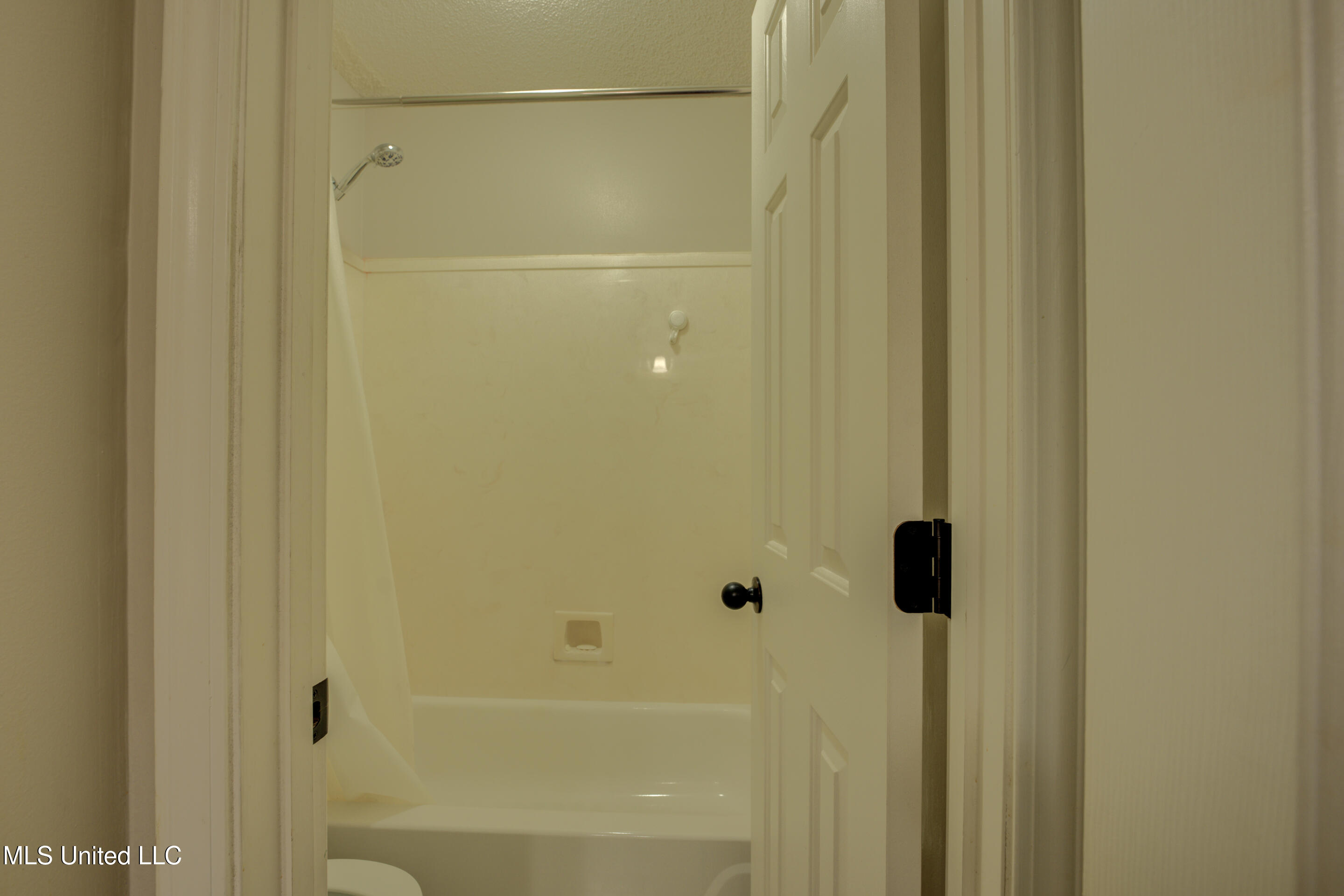 9631 N Meade Circle, Olive Branch, Mississippi image 10
