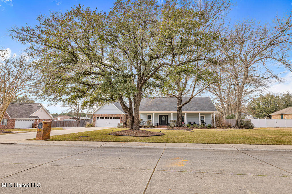 16301 Yaupon Berry Drive, Biloxi, Mississippi image 2