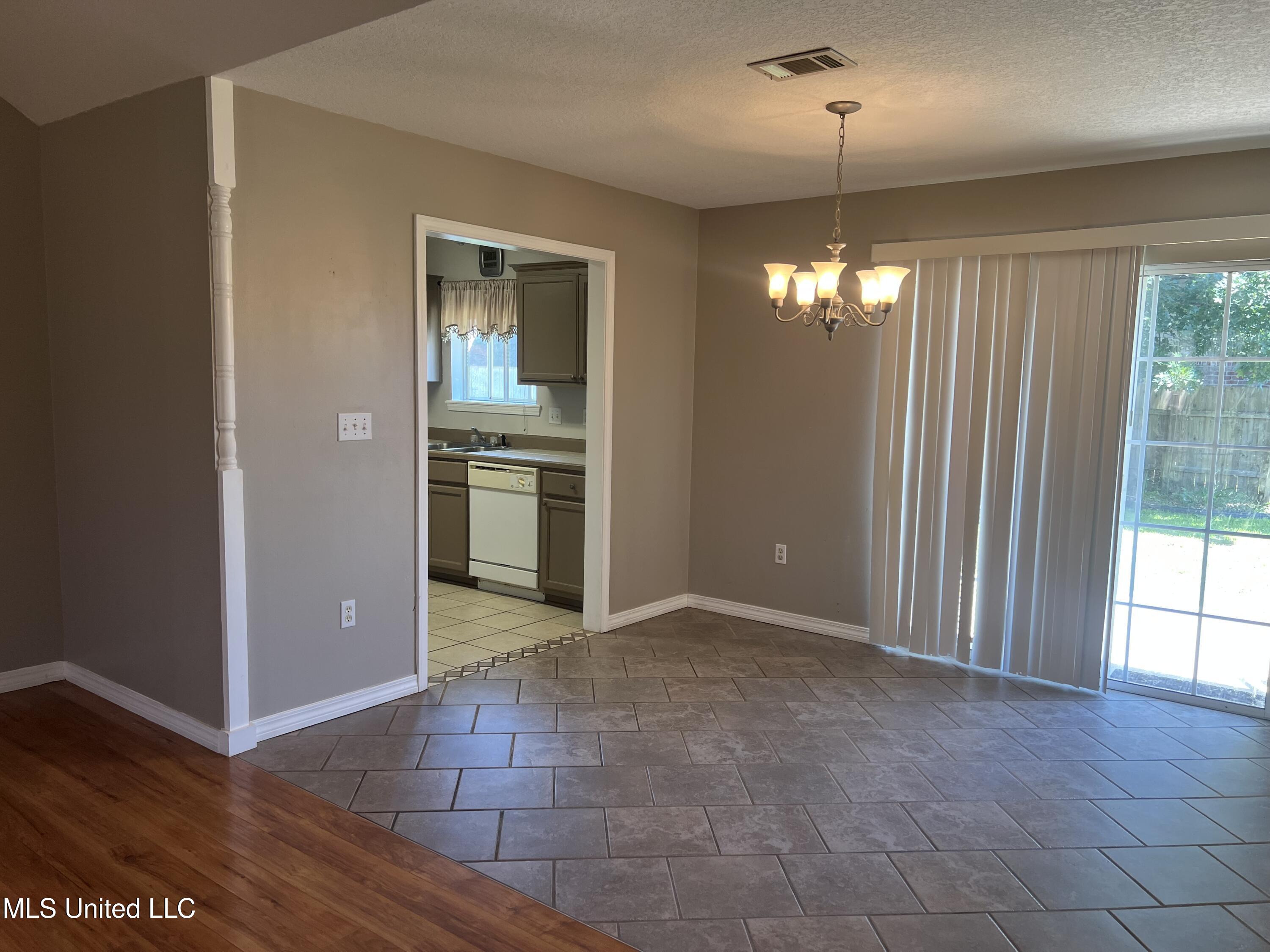 17259 Meadowbrook Drive, Gulfport, Mississippi image 10