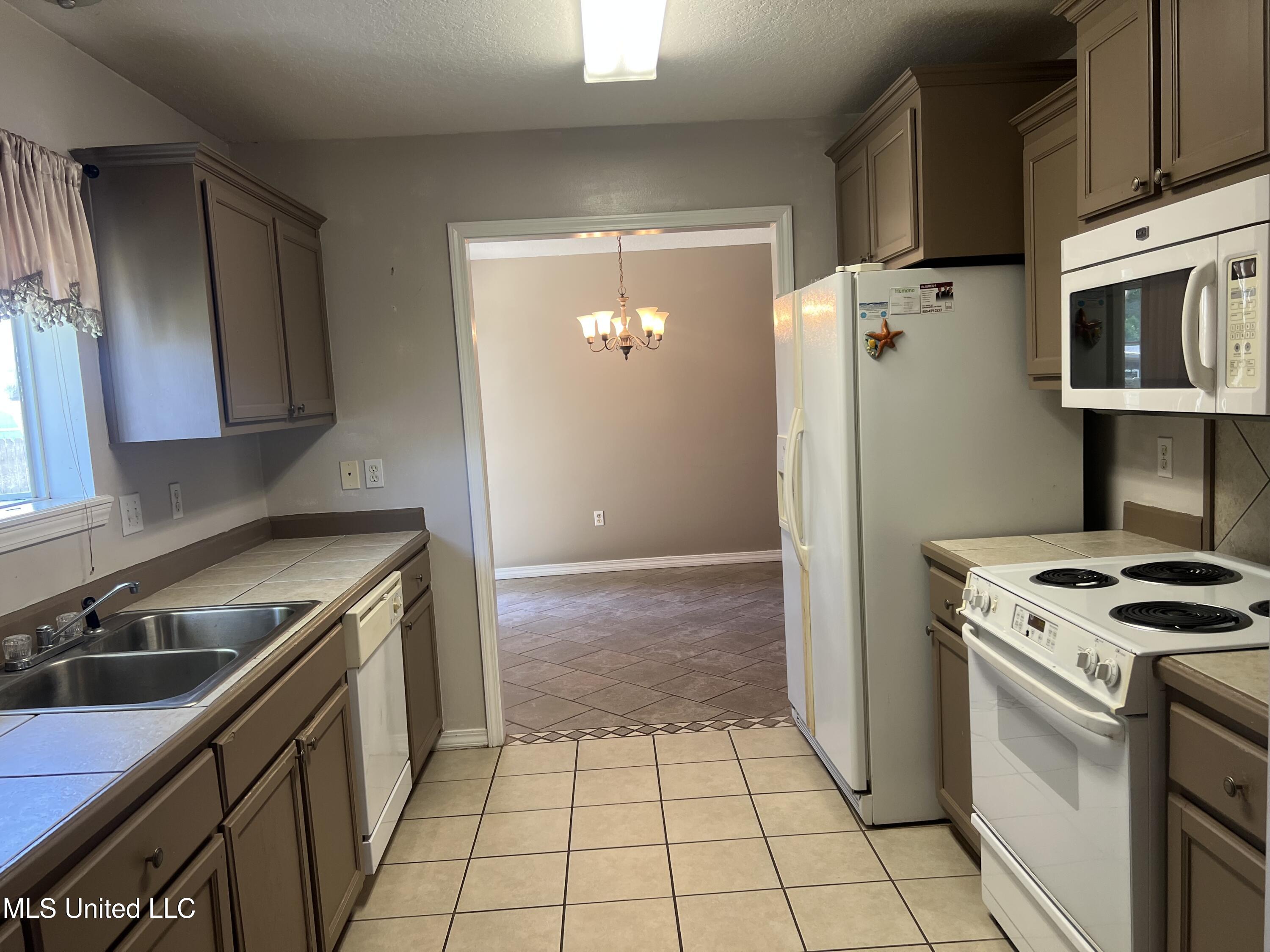 17259 Meadowbrook Drive, Gulfport, Mississippi image 11