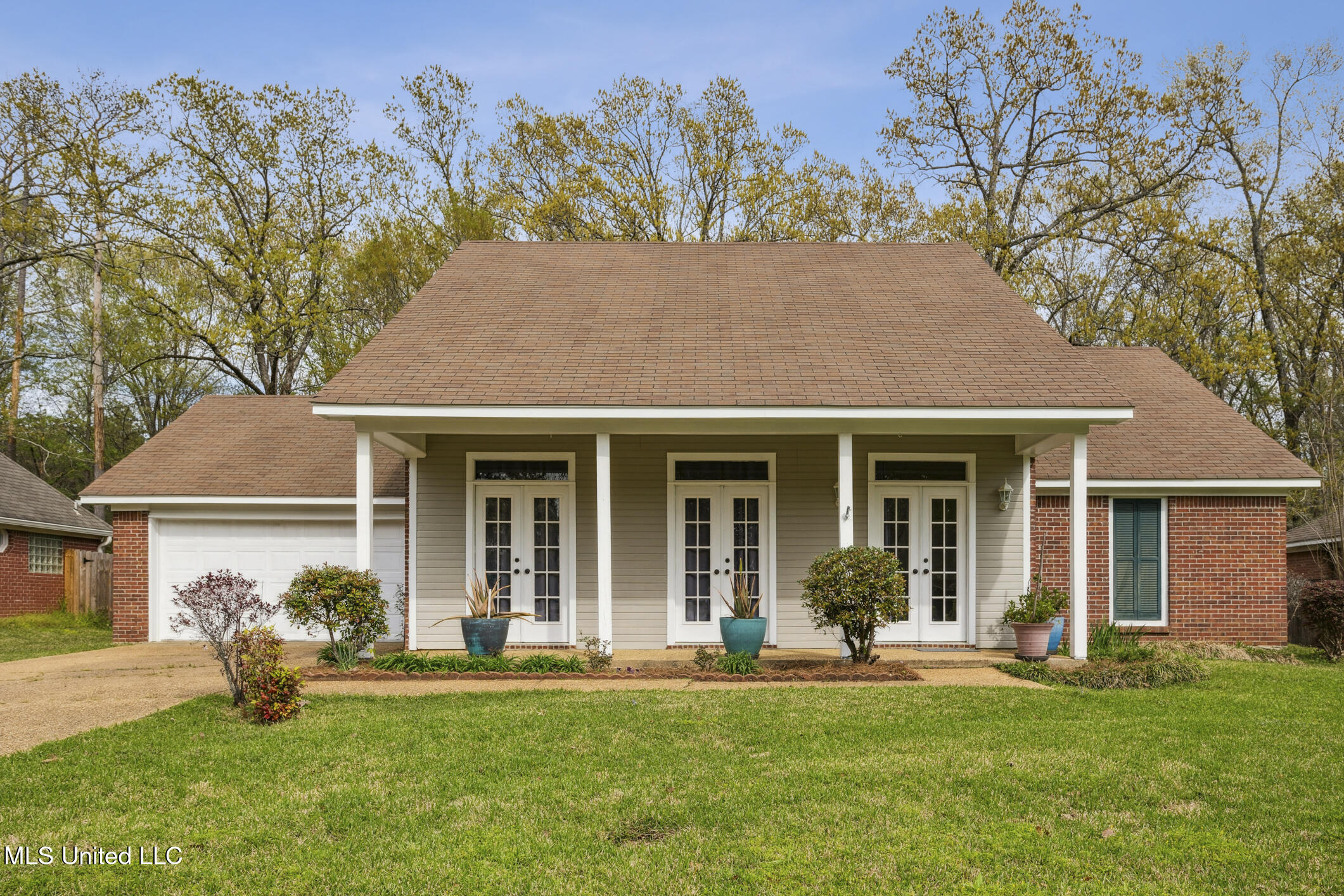 227 Mallard Drive, Brandon, Mississippi image 2