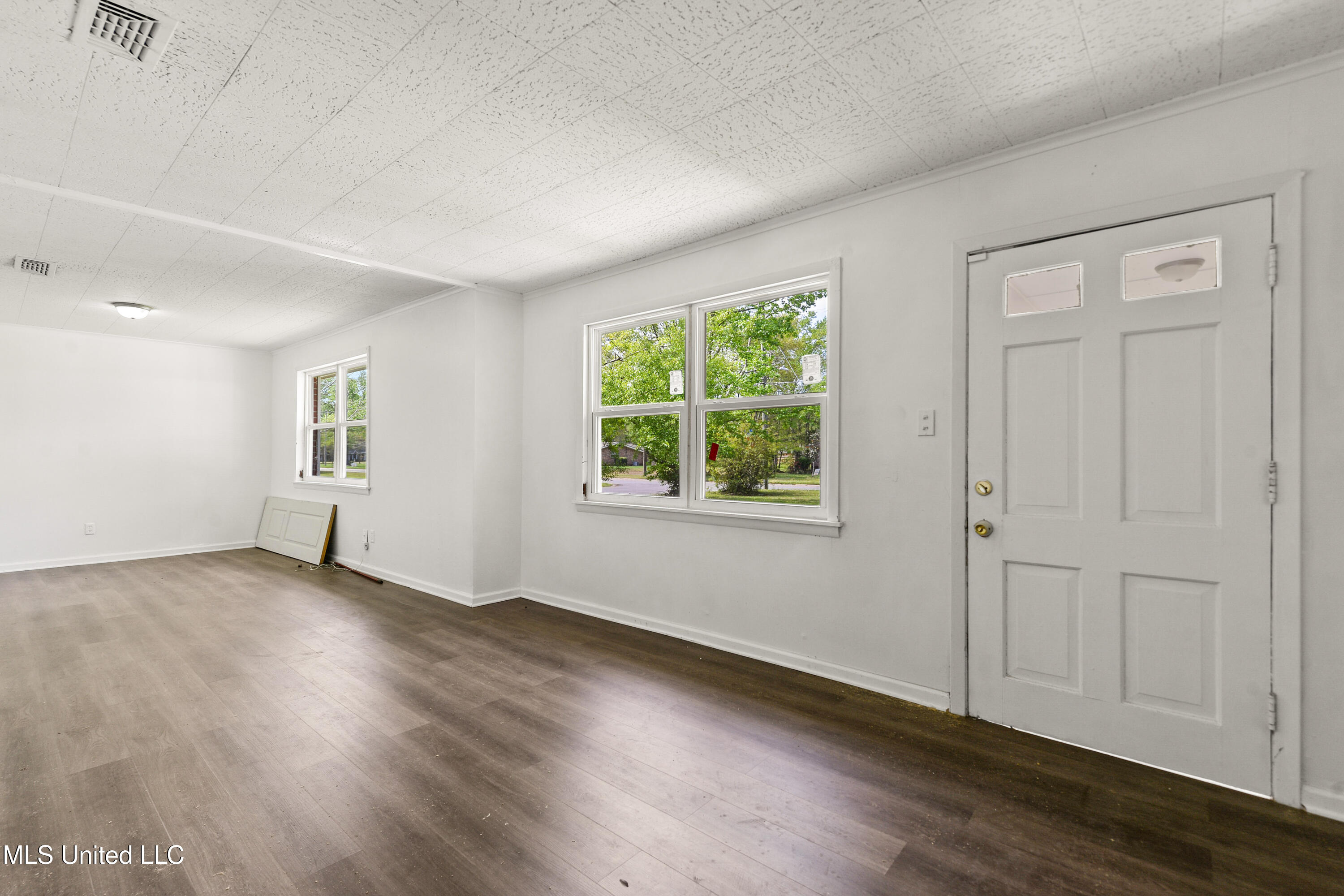 4330 Griffin Street, Moss Point, Mississippi image 3