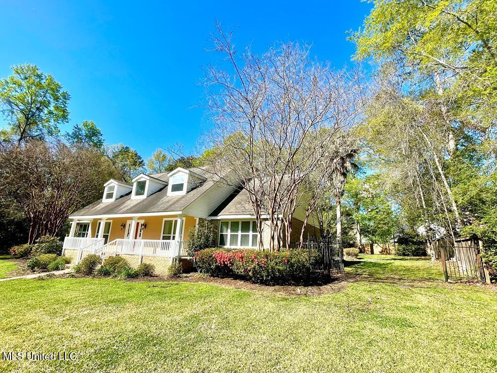 921 Tung Tree Drive, Picayune, Mississippi image 10