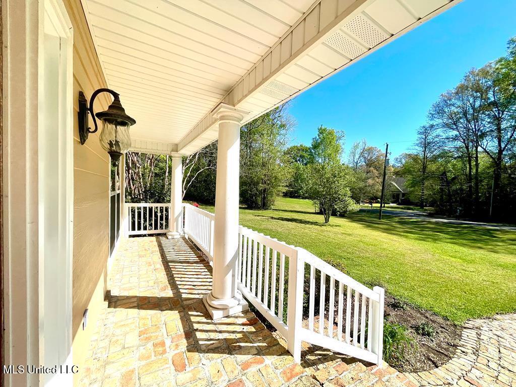 921 Tung Tree Drive, Picayune, Mississippi image 8