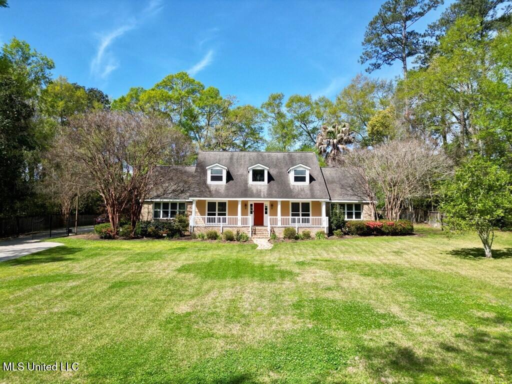 921 Tung Tree Drive, Picayune, Mississippi image 1