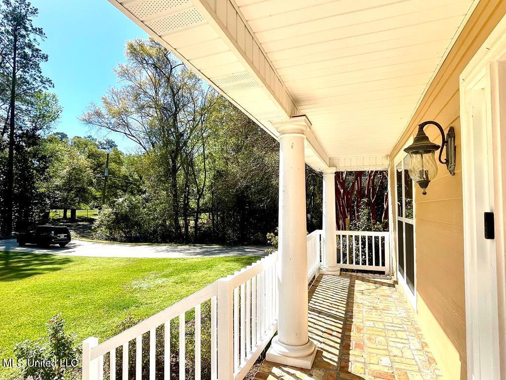 921 Tung Tree Drive, Picayune, Mississippi image 9
