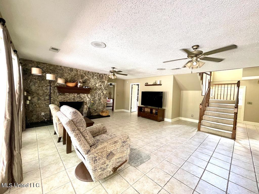921 Tung Tree Drive, Picayune, Mississippi image 13