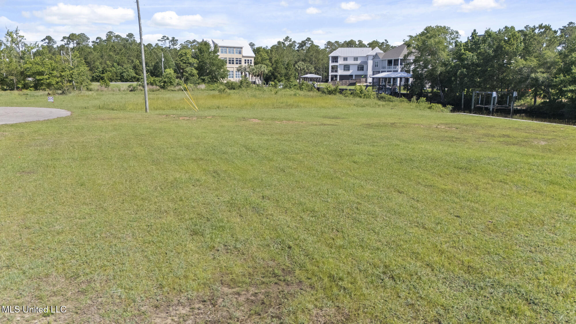 1436 Hanakealoha Place, Diamondhead, Mississippi image 11