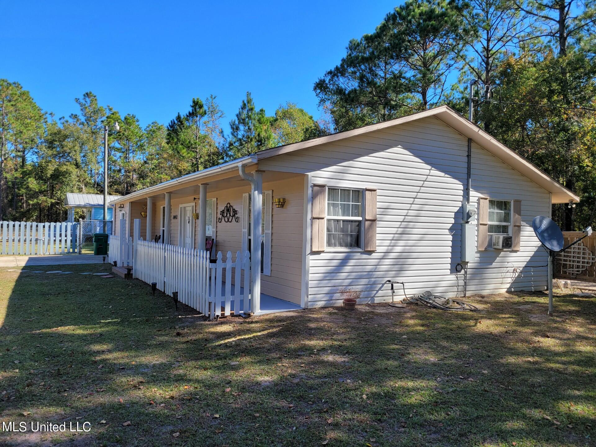 7842 Hancock Drive, Bay Saint Louis, Mississippi image 3