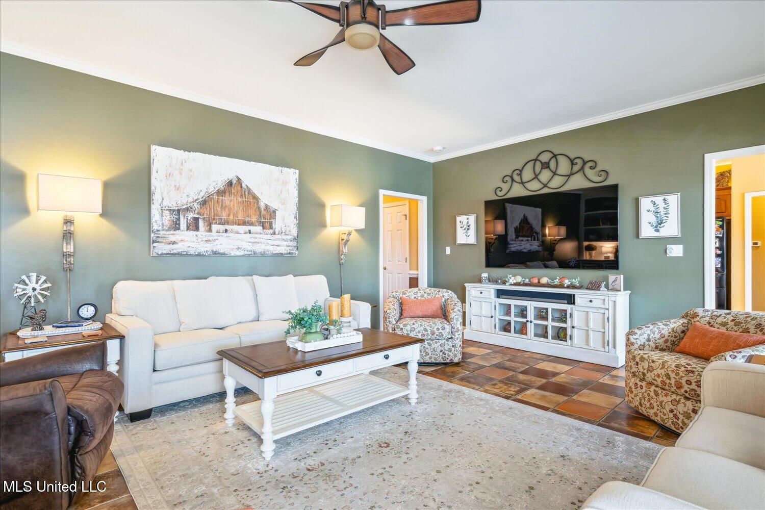 6402 Darren Drive, Olive Branch, Mississippi image 10