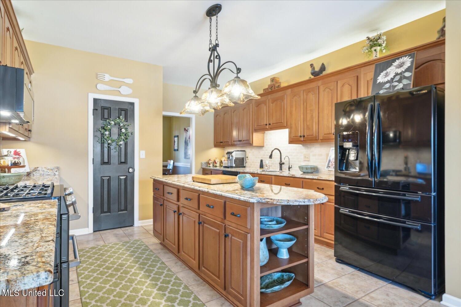 6402 Darren Drive, Olive Branch, Mississippi image 12