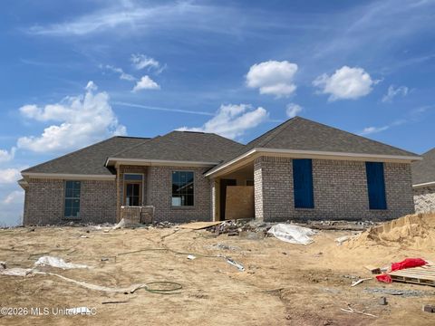 Homes For Sale - 153 Madisonville Drive<br/> Canton, MS 39046