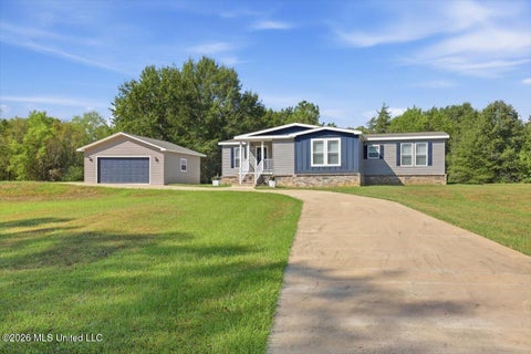 Mobile Home For Sale - 2089 Stump Bridge Road<br/> Madison County, Camden, MS 39045