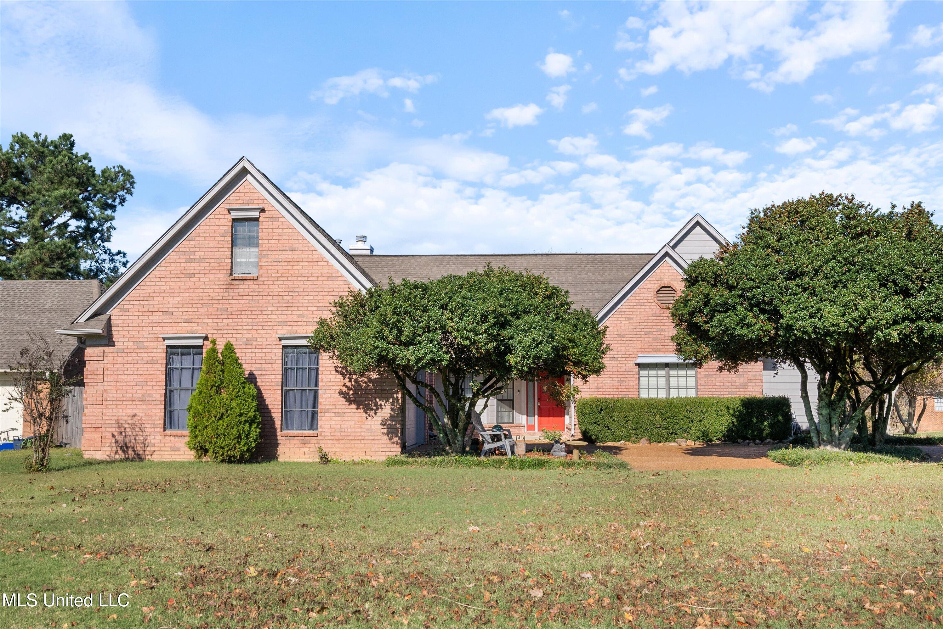 1081 Augusta Drive, Hernando, Mississippi image 1