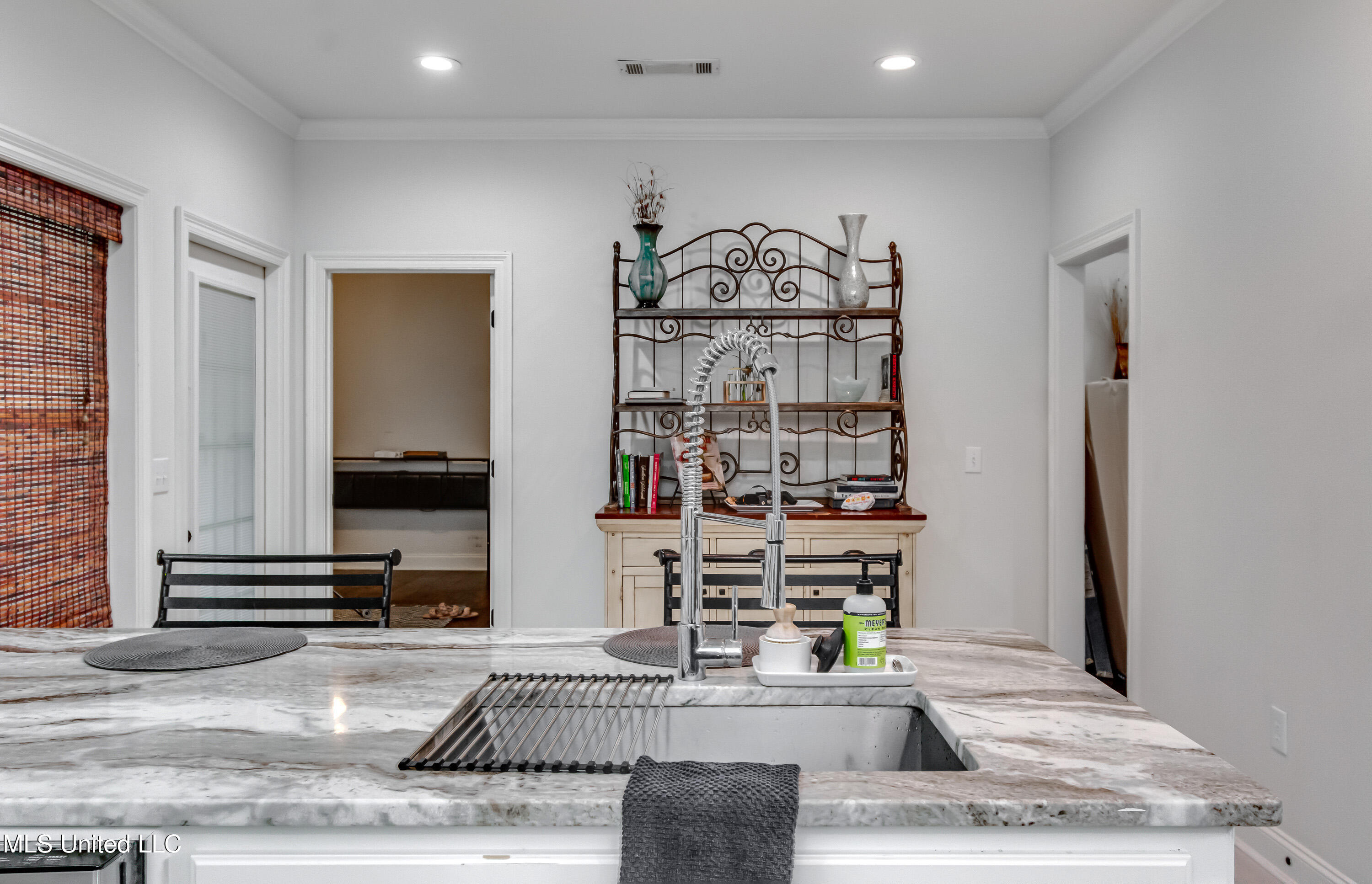 708 Oak Trail, Canton, Mississippi image 14