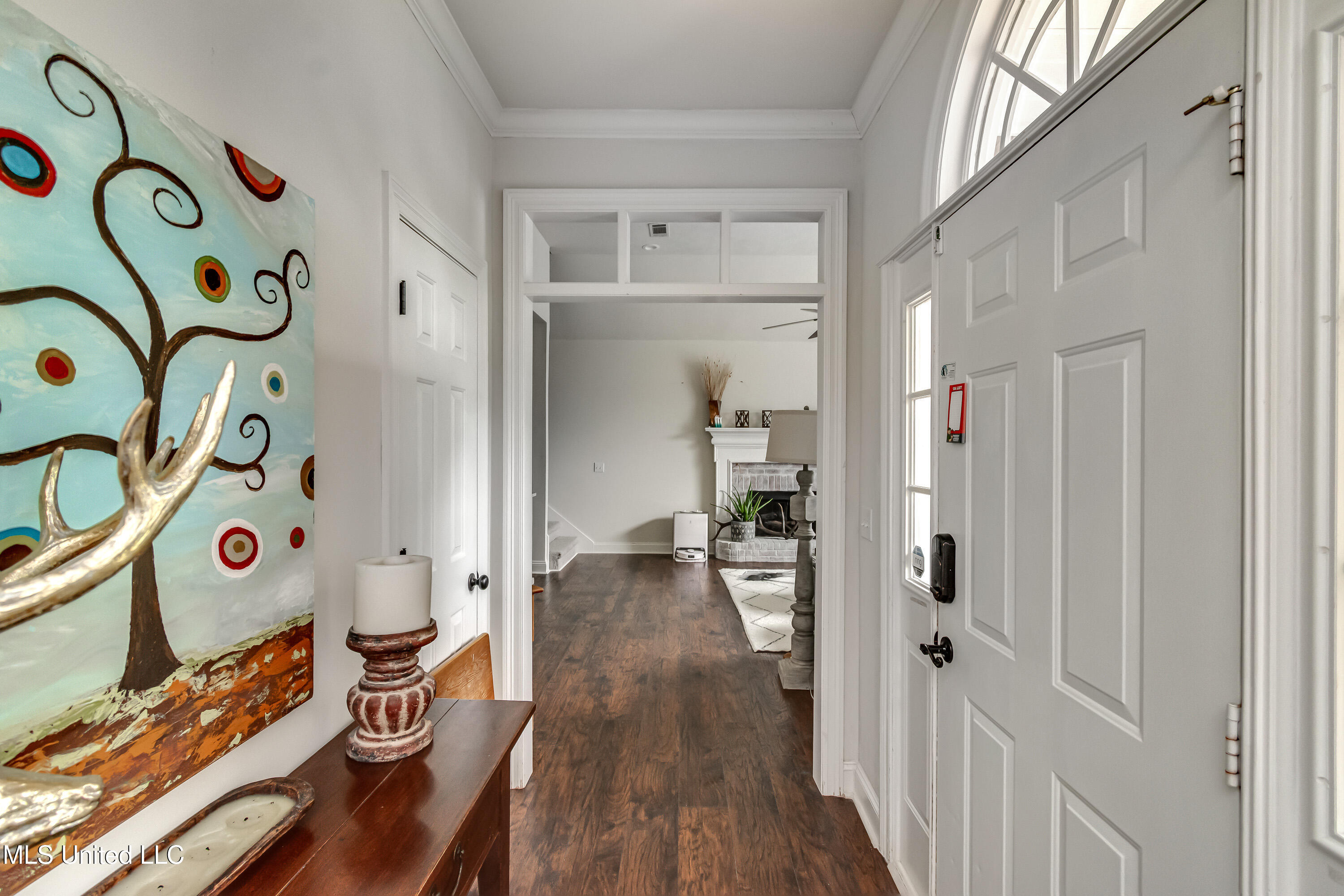 708 Oak Trail, Canton, Mississippi image 2