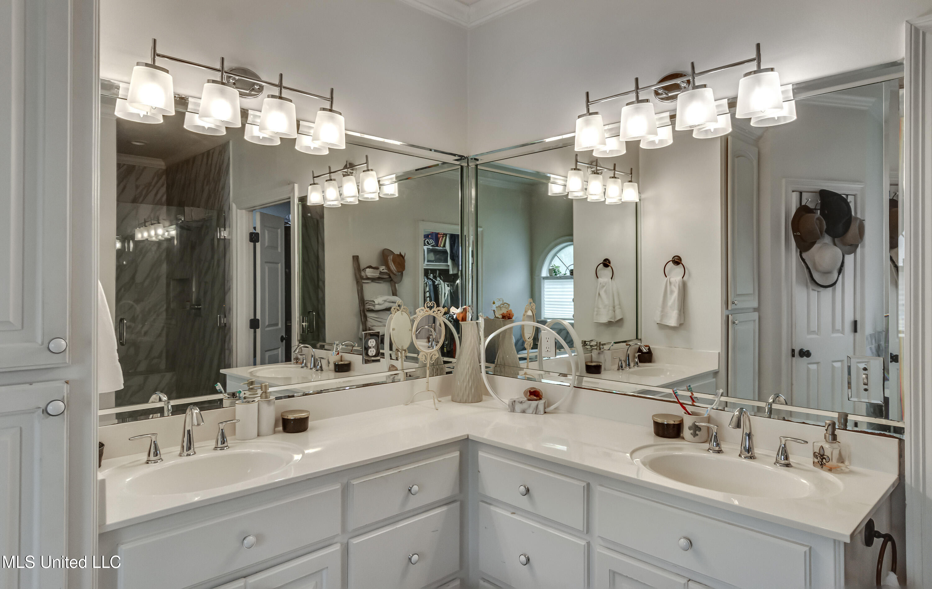 708 Oak Trail, Canton, Mississippi image 24