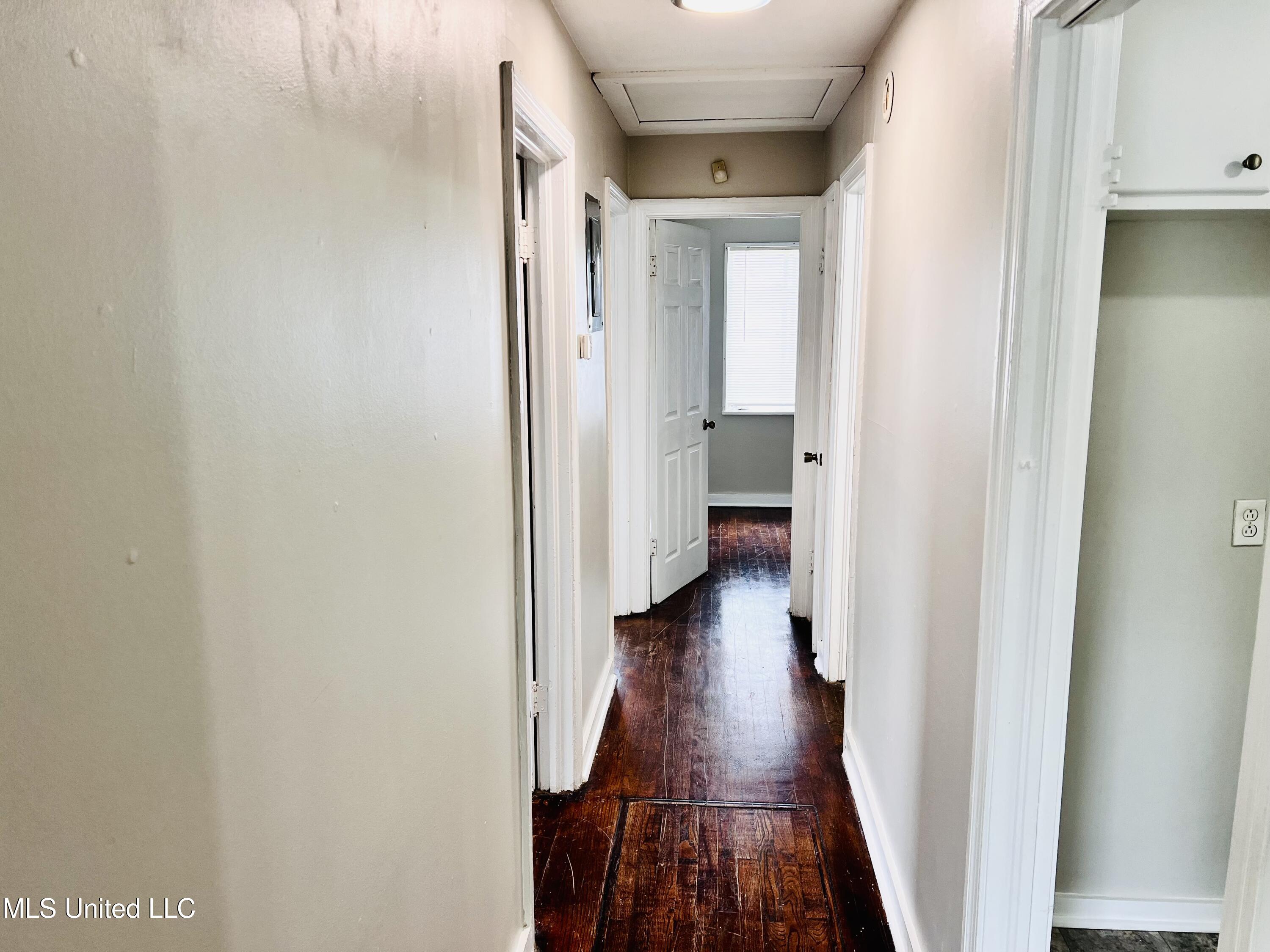 1311 Fernwood Drive, Jackson, Mississippi image 7