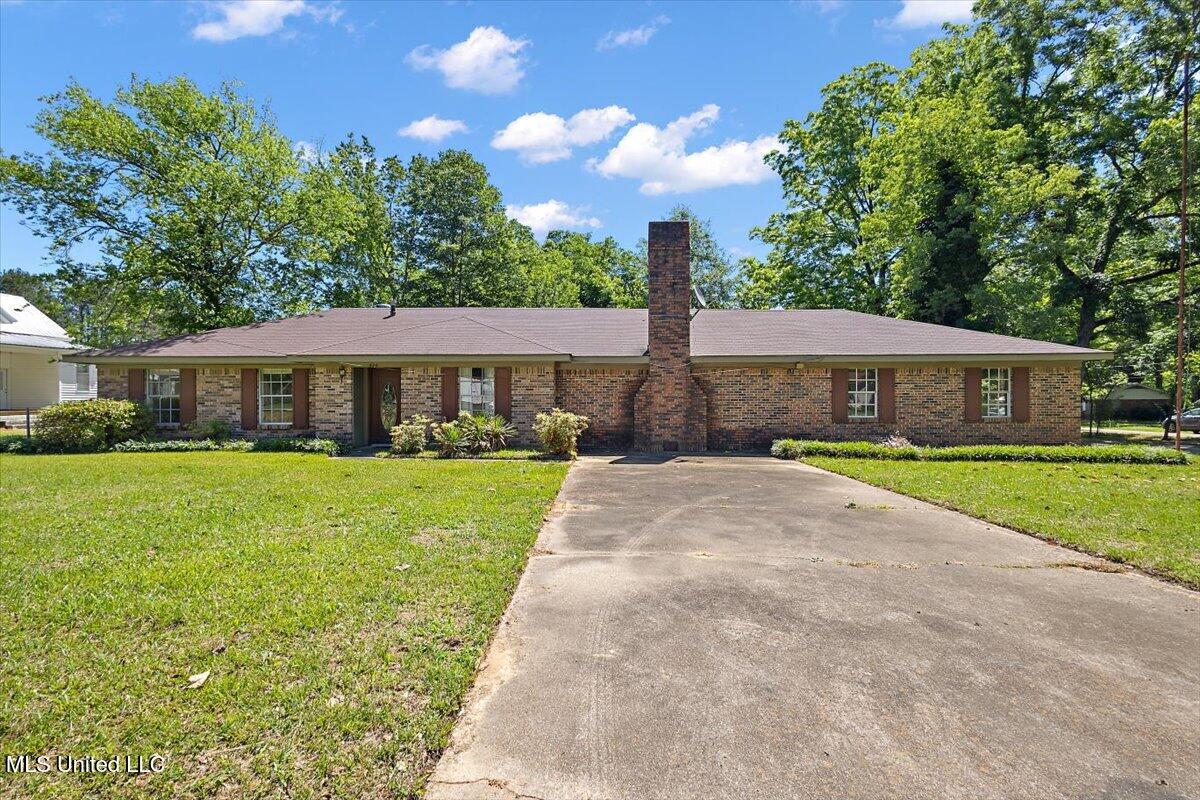626 N Lexington Street, Durant, Mississippi image 1