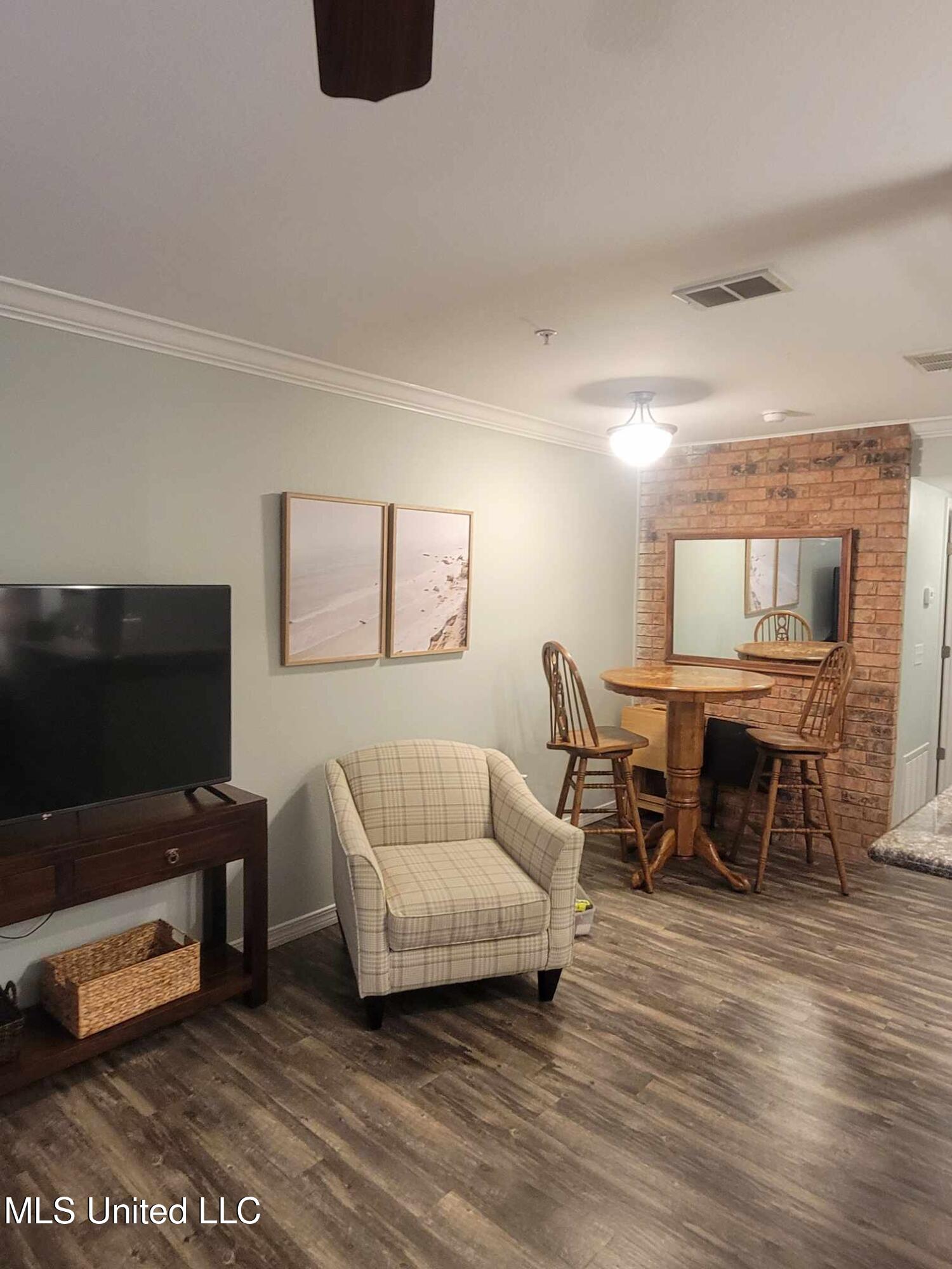 1282 Beach Boulevard #114, Biloxi, Mississippi image 9