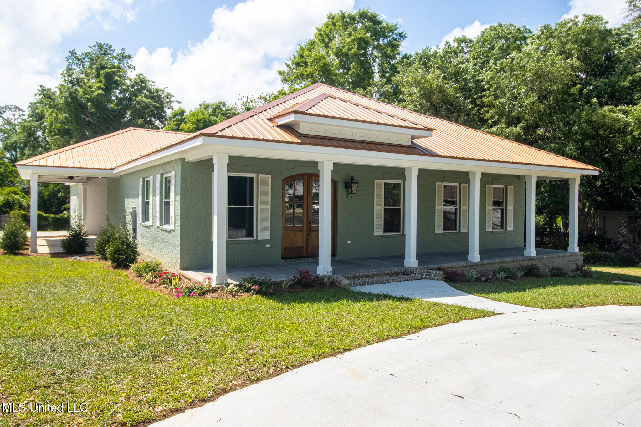 5 Hanging Oak Circle, Gulfport, Mississippi image 1