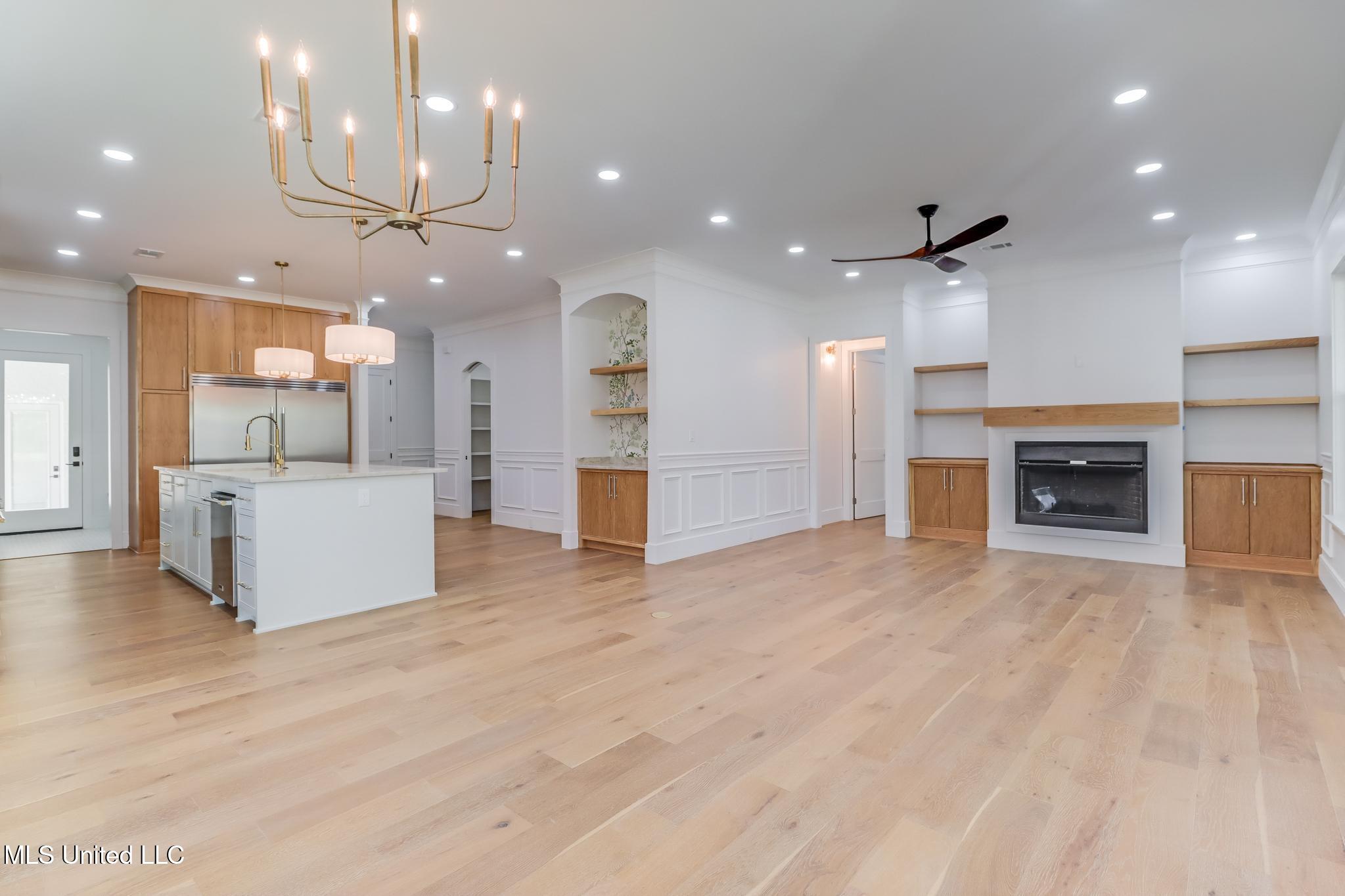 5 Hanging Oak Circle, Gulfport, Mississippi image 2