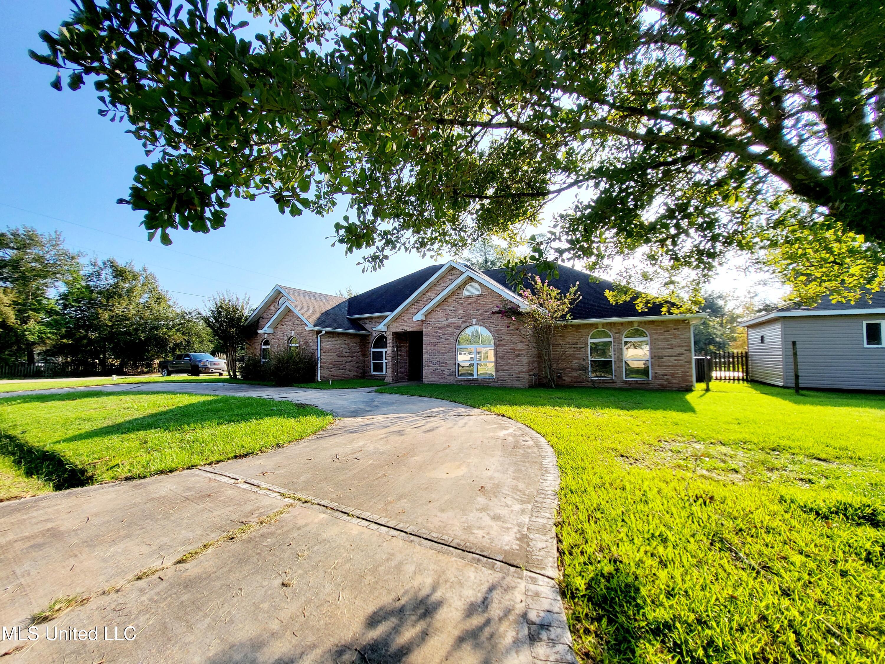 432 Seventh Street, Bay Saint Louis, Mississippi image 1