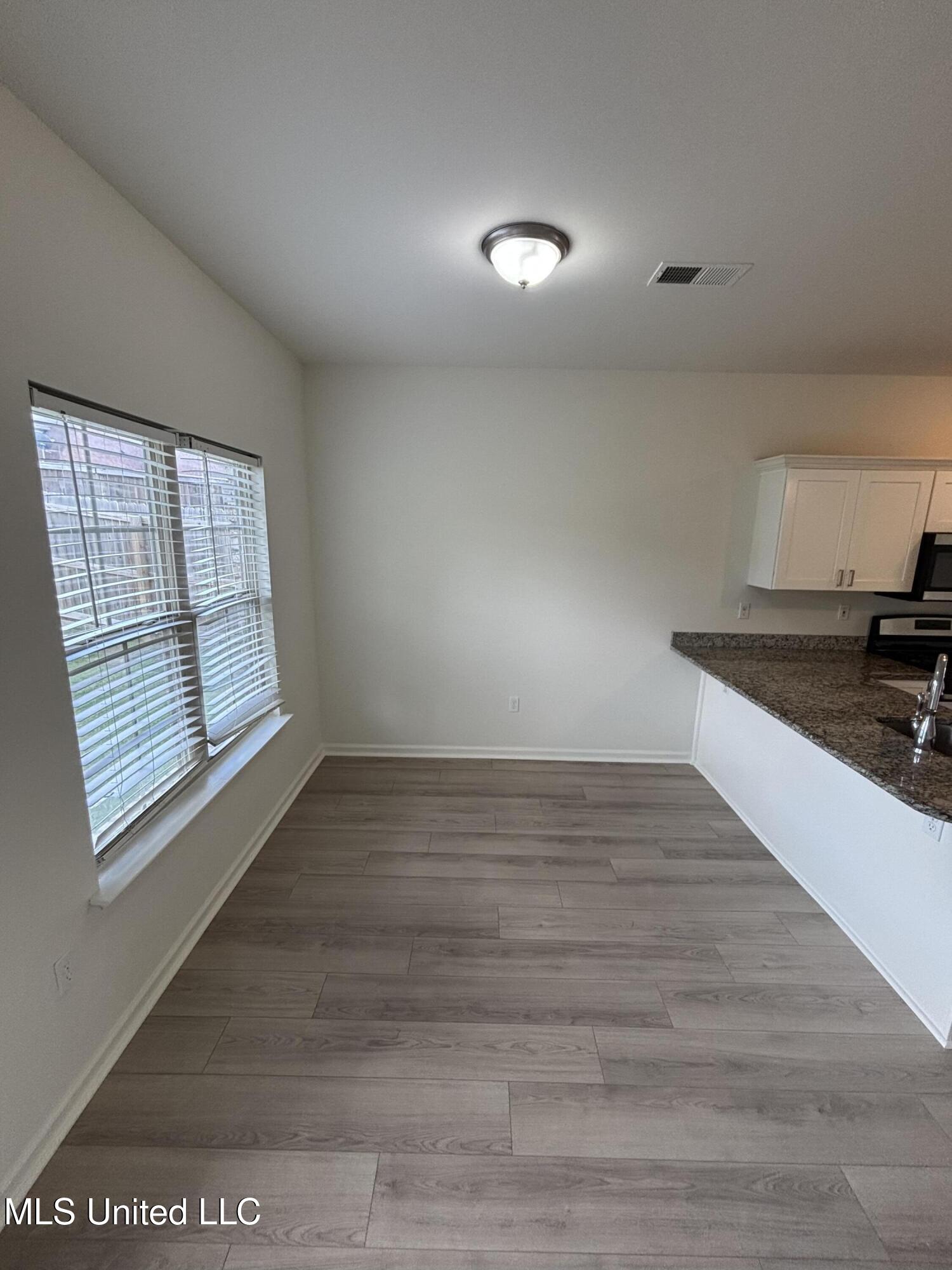 8982 Mary Frances Drive, Southaven, Mississippi image 12