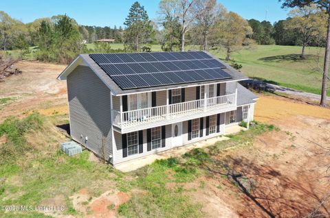 Homes For Sale - 2101 NE Highway 44<br/> Summit, MS 39666