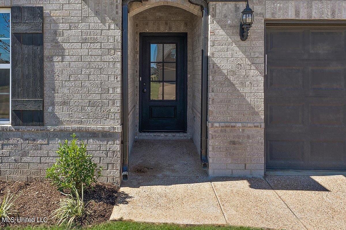 8837 Tucker Lane, Southaven, Mississippi image 5