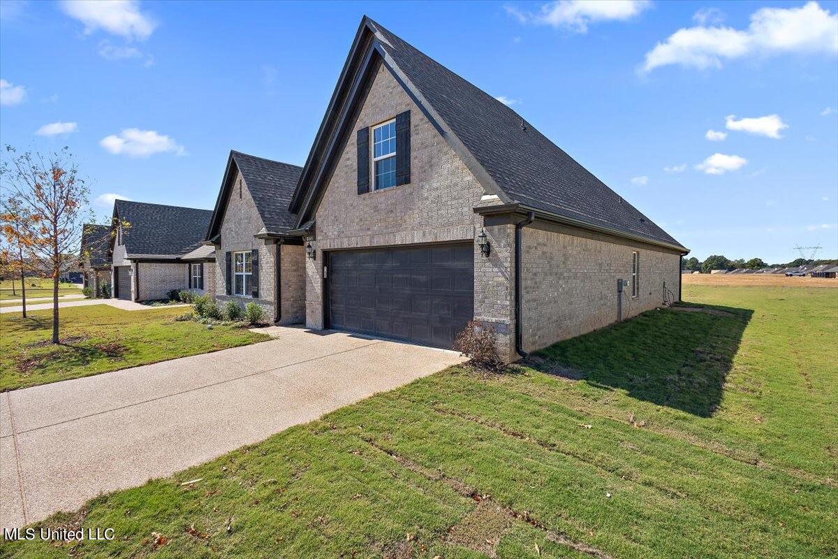 8837 Tucker Lane, Southaven, Mississippi image 3