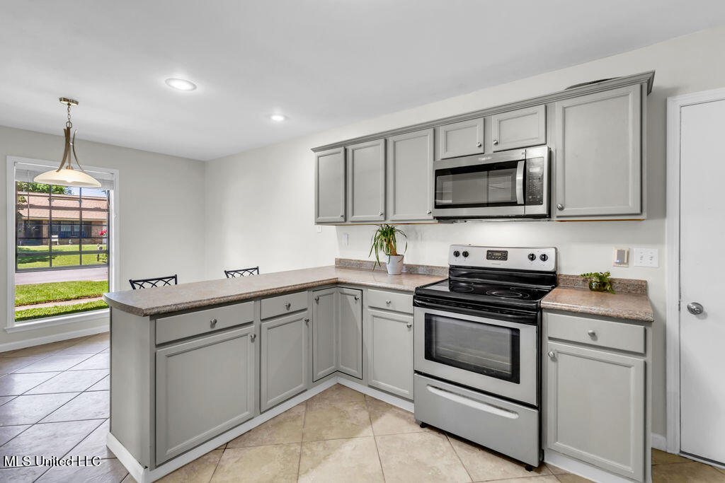 2189 Baywood Drive, Biloxi, Mississippi image 12