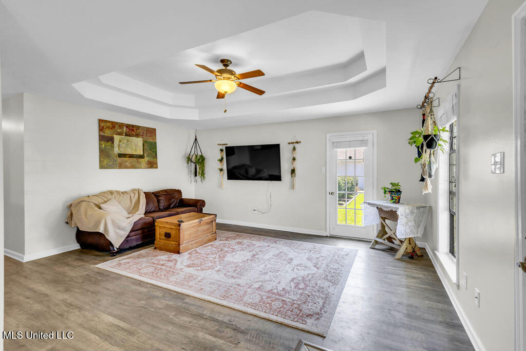 2189 Baywood Drive, Biloxi, Mississippi image 5