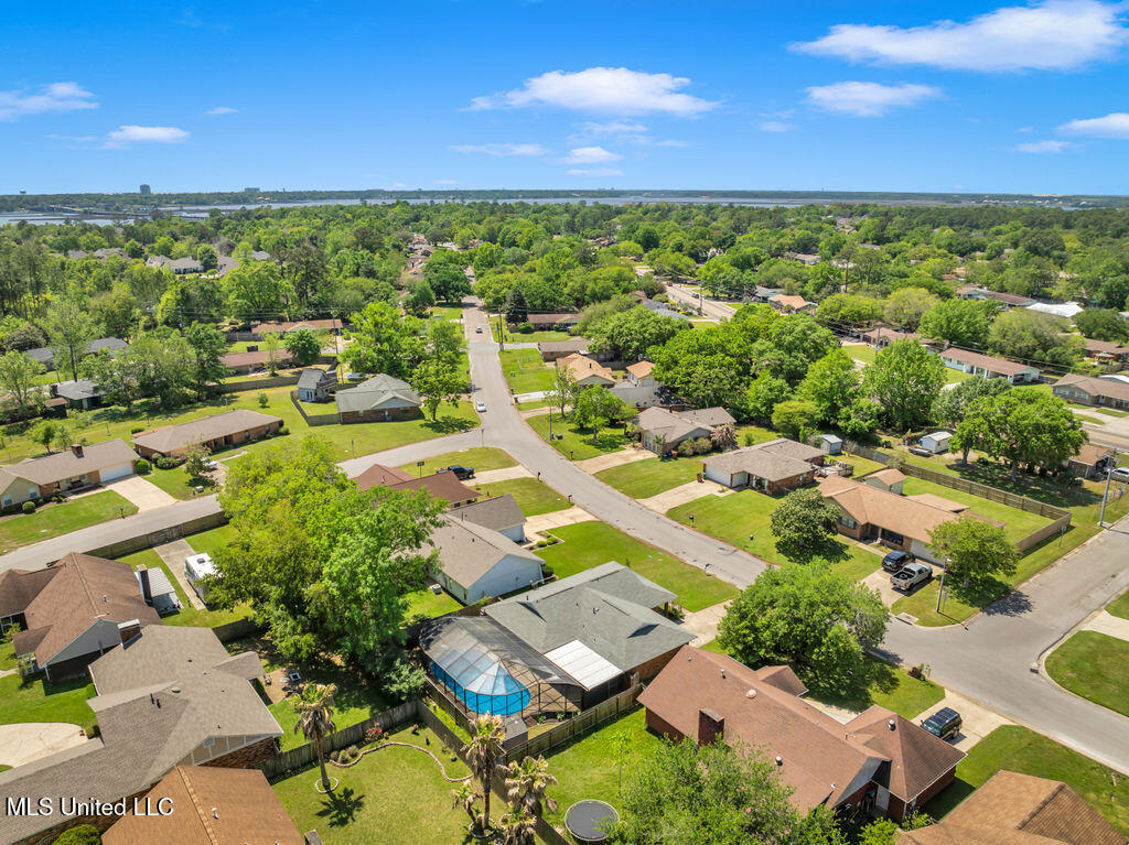 2189 Baywood Drive, Biloxi, Mississippi image 32