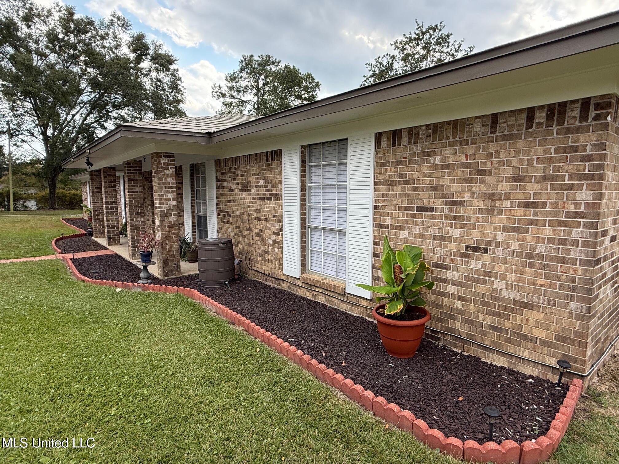 11705 Forest Crest Lane, Vancleave, Mississippi image 6